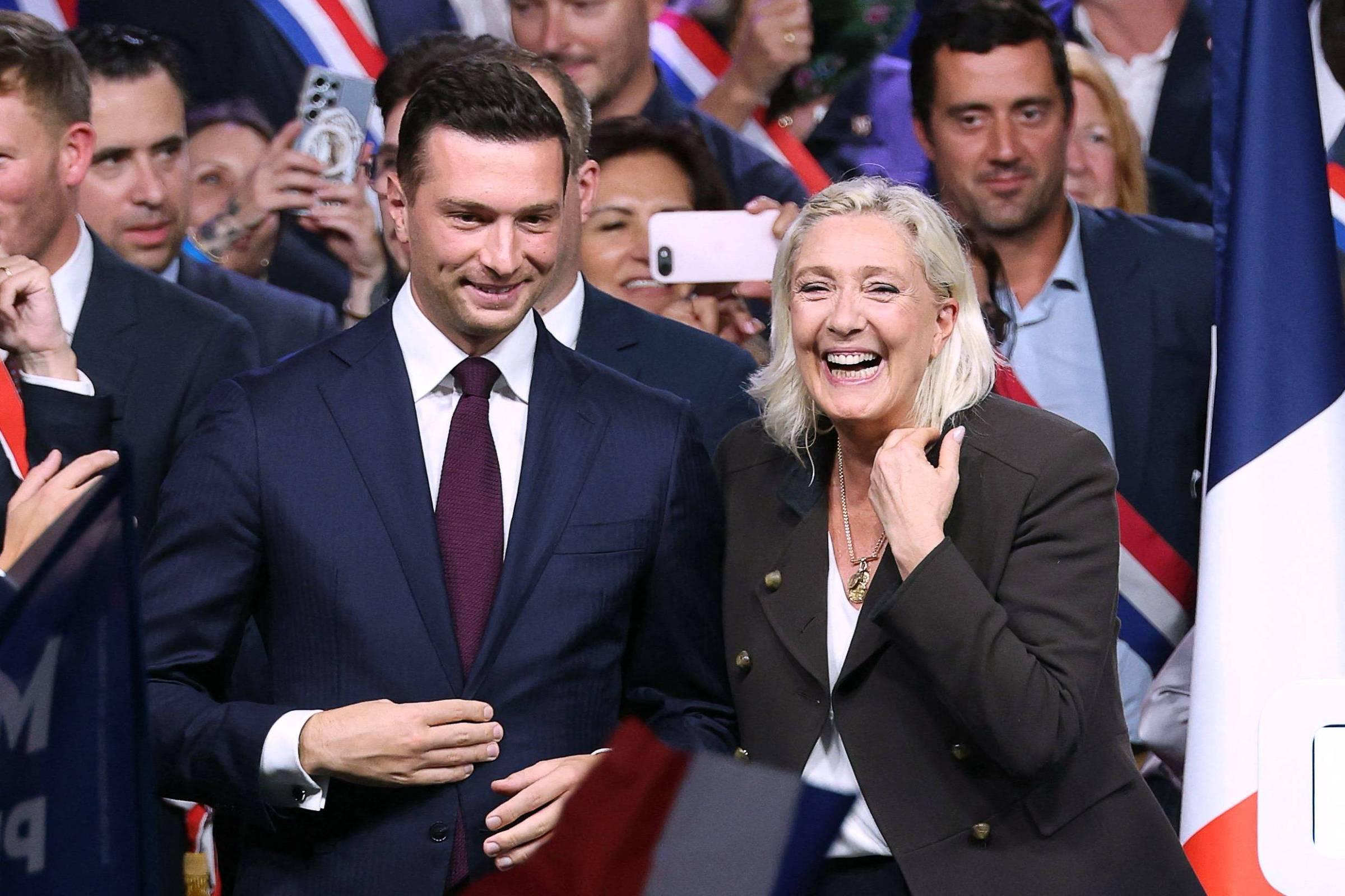 Far-right takes advantage of protests in France six months before presidential election
