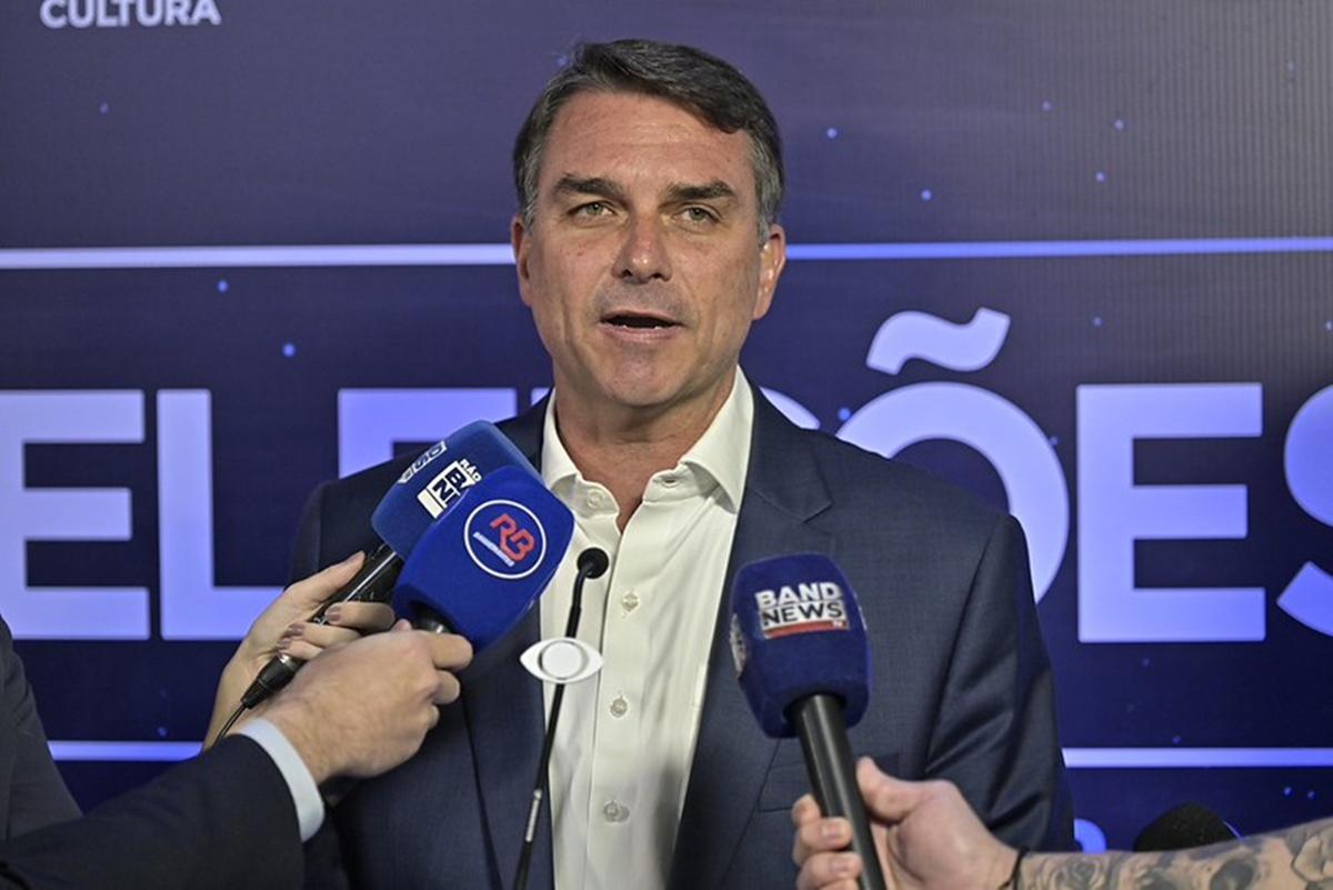 How not to vote for Flávio Bolsonaro?