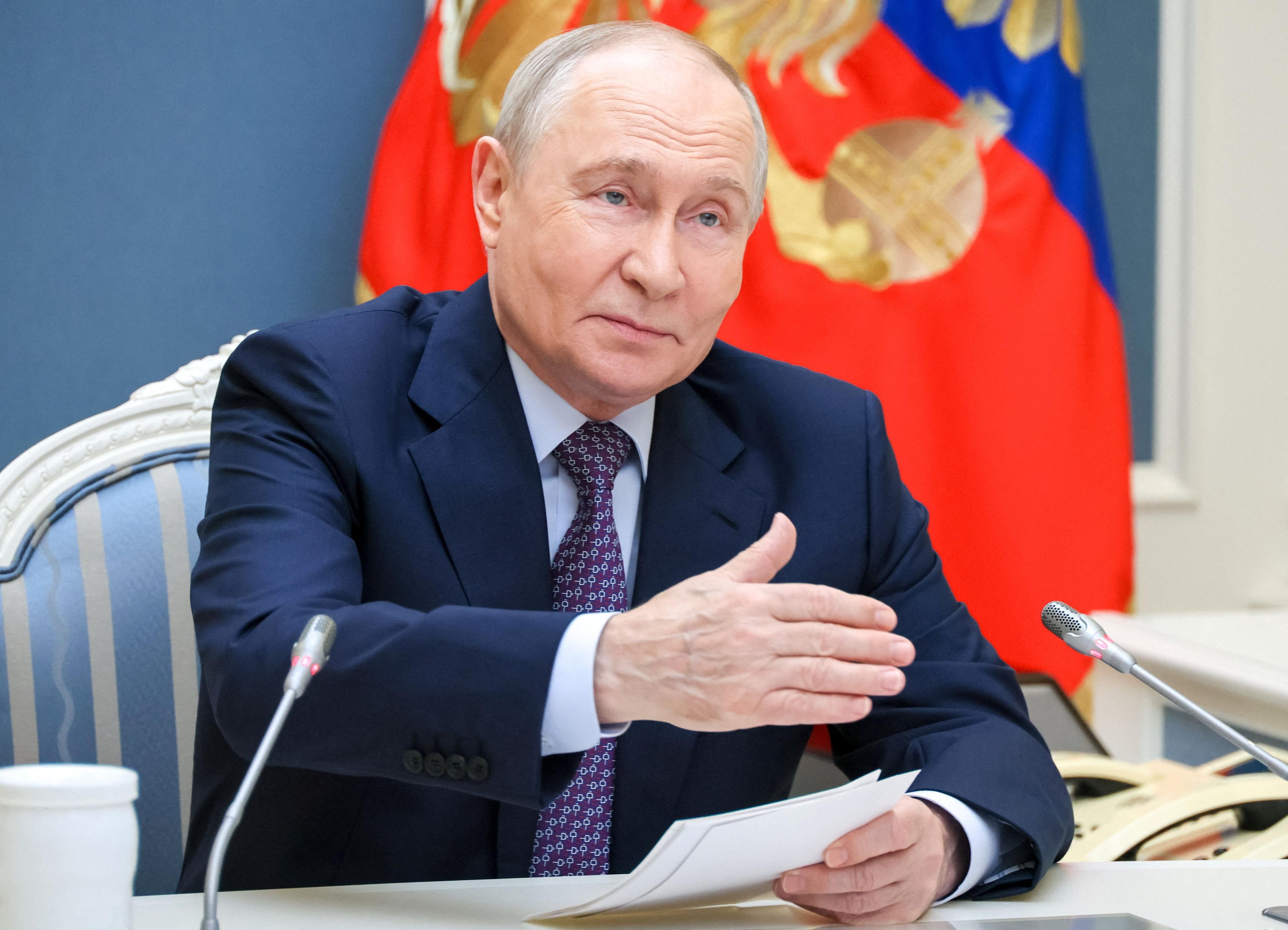 Trump waives new Russia sanctions
